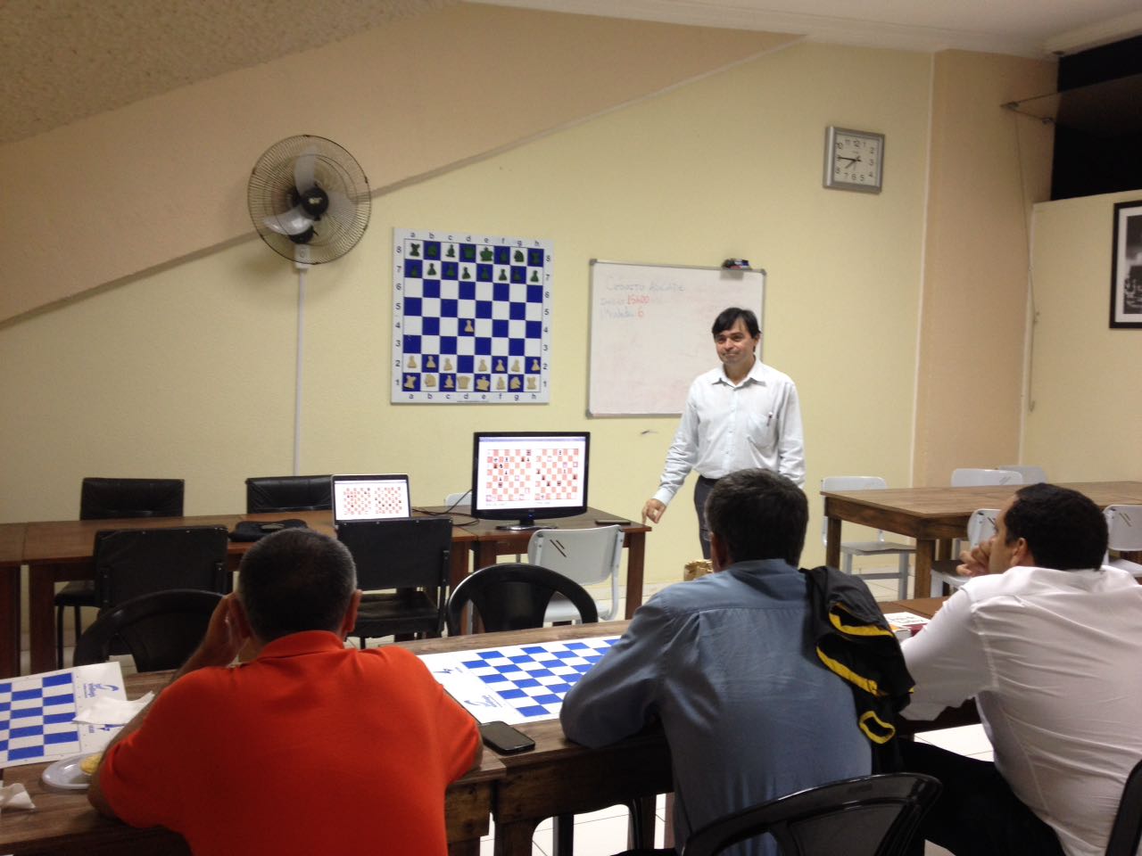 Foto do palestrante do encontro - Francisco Edmundo de Andrade.